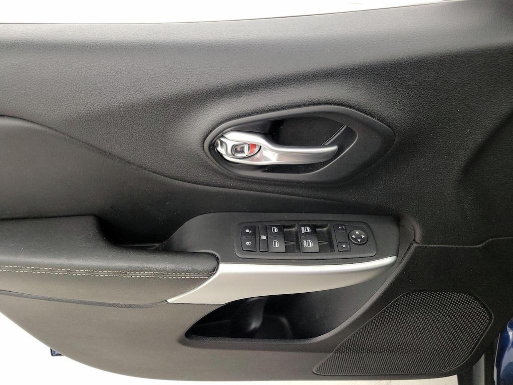 used 2018 Jeep Cherokee car, priced at $13,998