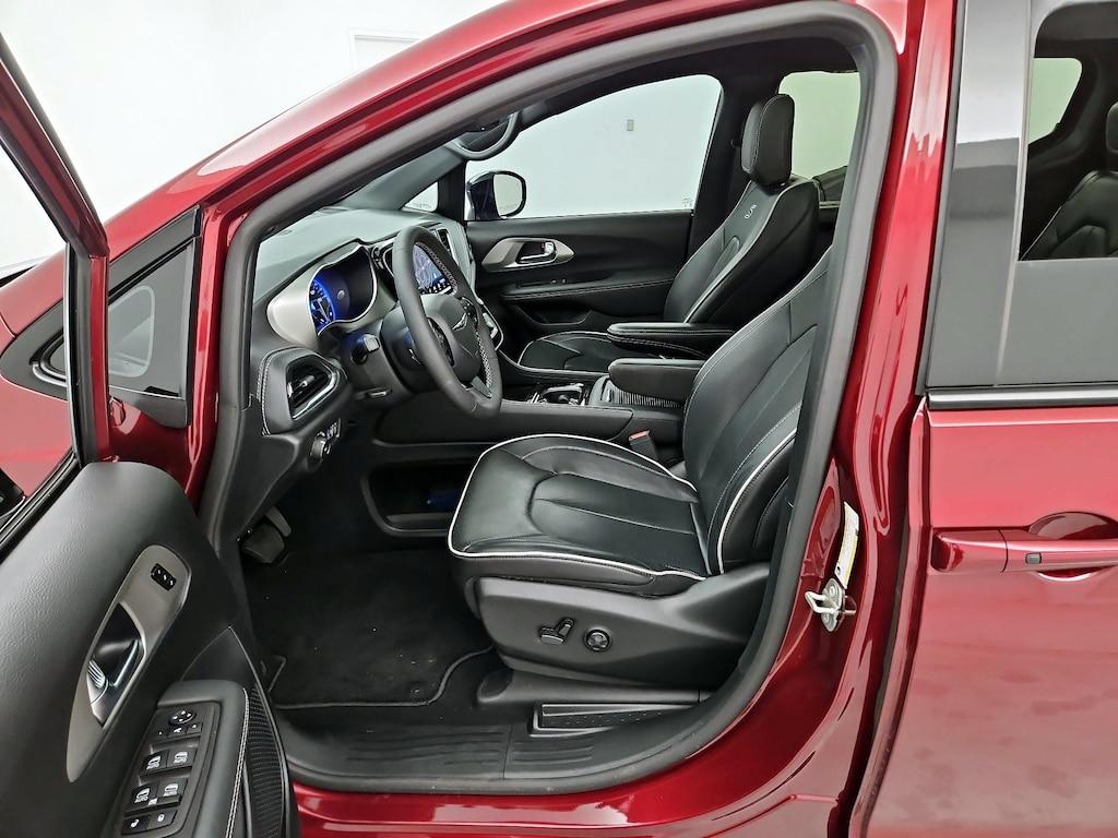 used 2023 Chrysler Pacifica car, priced at $42,998