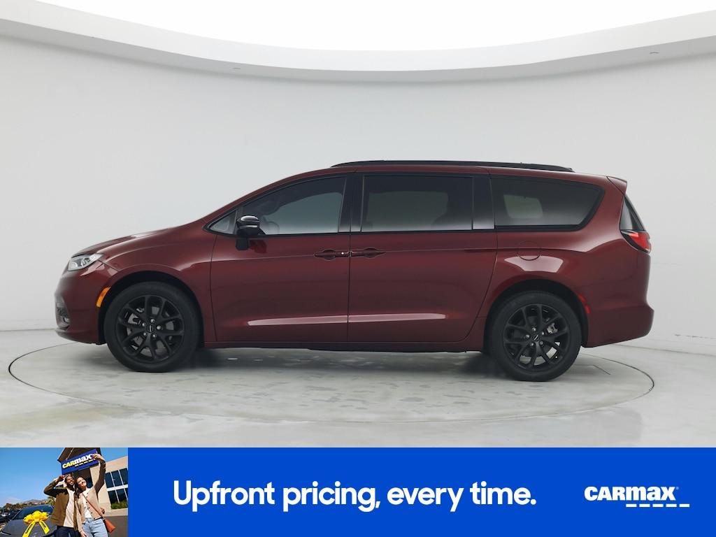 used 2023 Chrysler Pacifica car, priced at $42,998