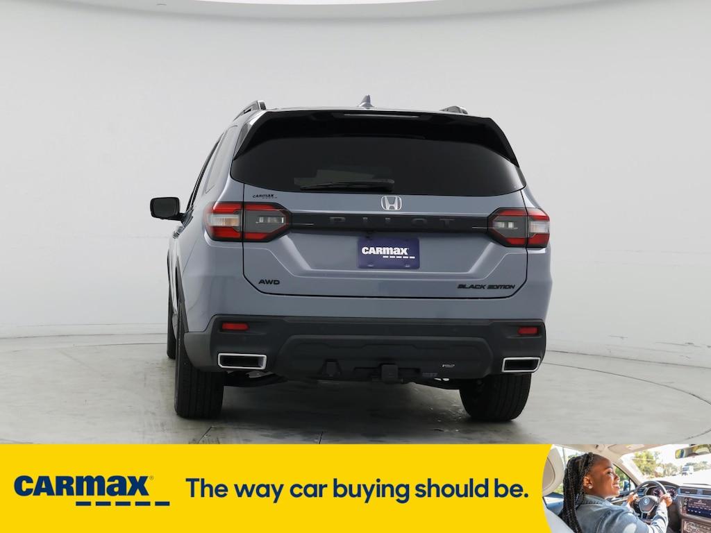 used 2025 Honda Pilot car, priced at $53,998