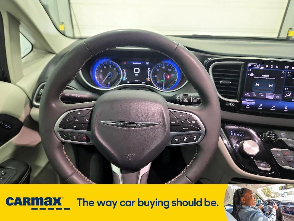 used 2022 Chrysler Pacifica car, priced at $24,998