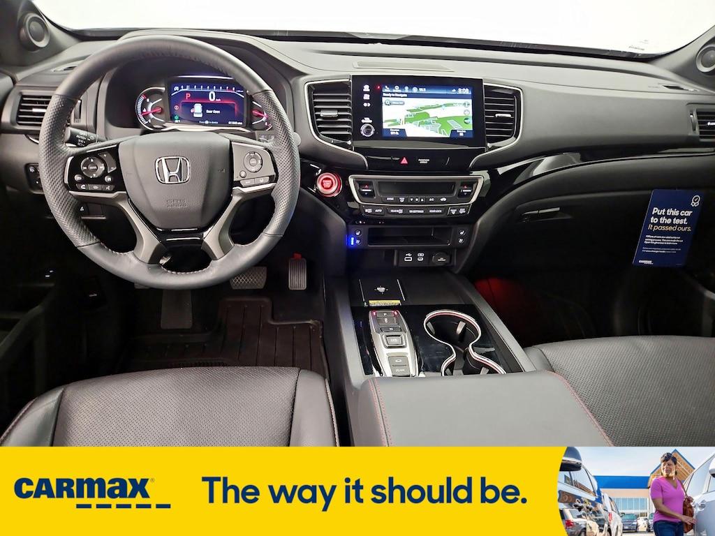 used 2025 Honda Passport car, priced at $43,998