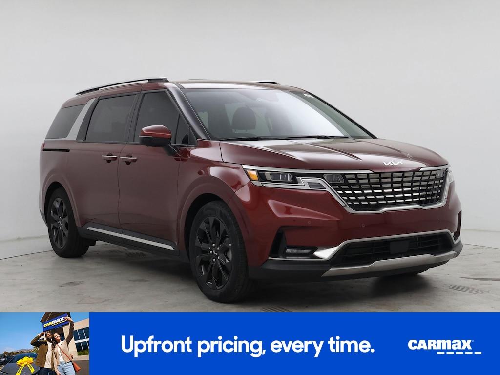 used 2024 Kia Carnival car, priced at $41,998