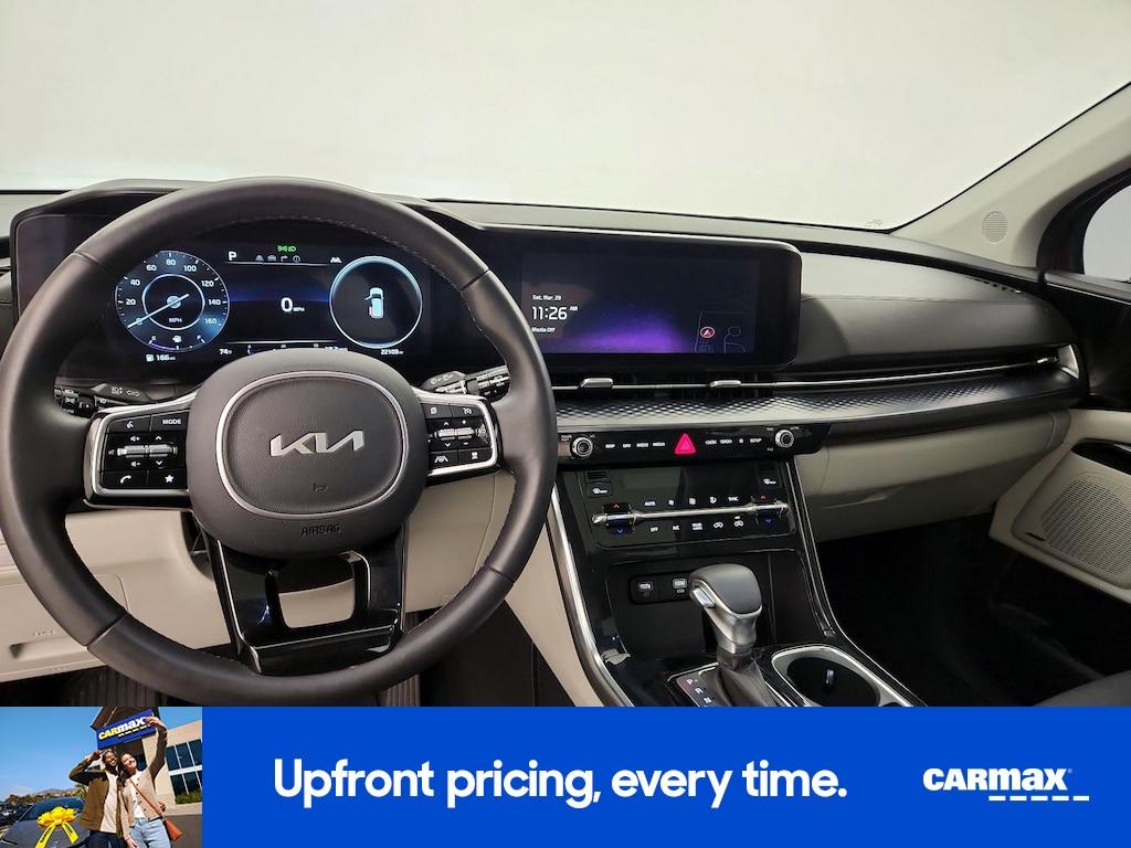 used 2024 Kia Carnival car, priced at $41,998
