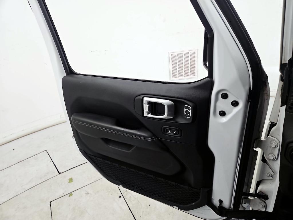 used 2018 Jeep Wrangler car, priced at $27,998