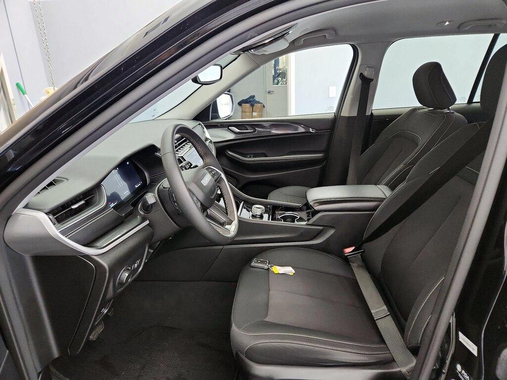 used 2023 Jeep Grand Cherokee car, priced at $26,998