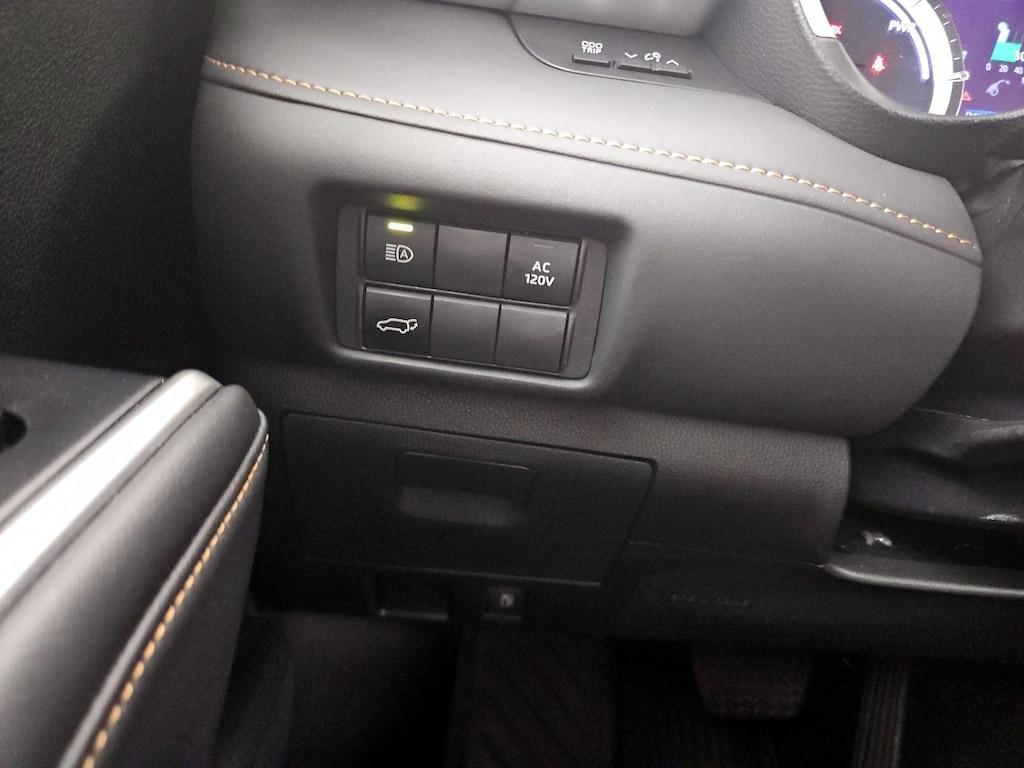 used 2023 Toyota Highlander Hybrid car, priced at $39,998