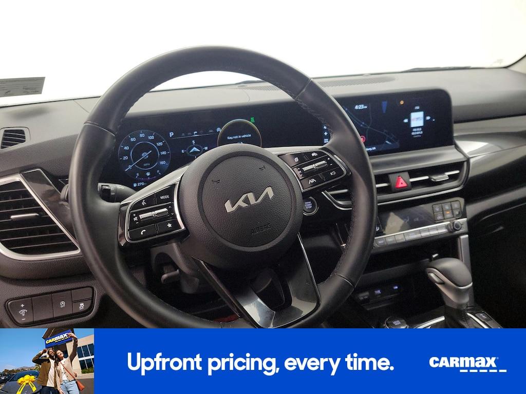 used 2024 Kia Seltos car, priced at $24,998