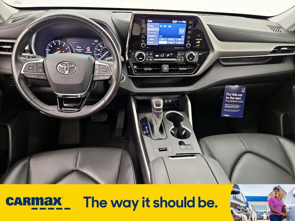 used 2020 Toyota Highlander car, priced at $32,998