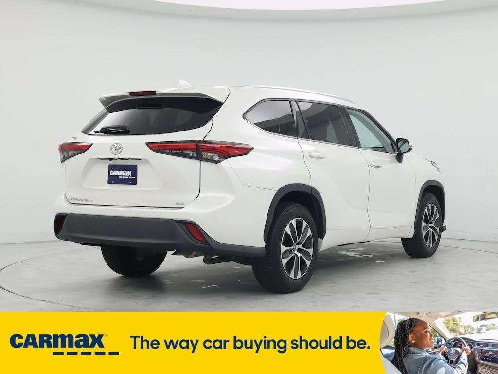 used 2020 Toyota Highlander car, priced at $32,998