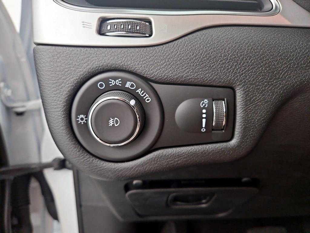 used 2022 Jeep Cherokee car, priced at $27,998