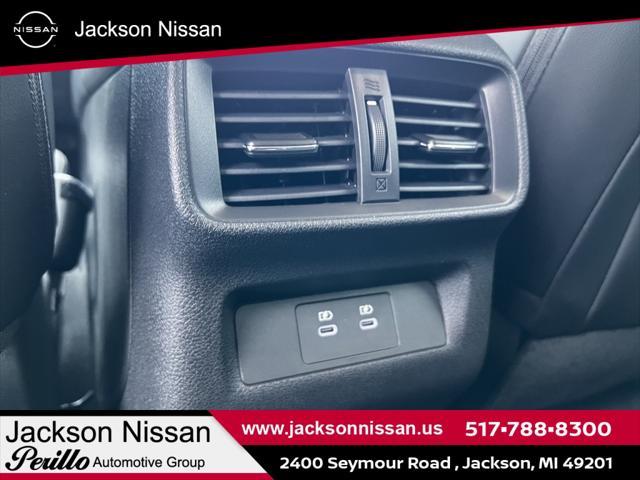 new 2025 Nissan Murano car, priced at $45,555
