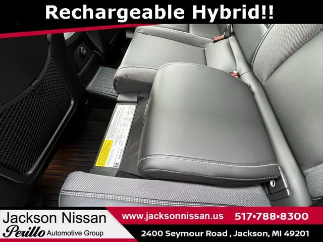 used 2022 Volvo XC60 Recharge Plug-In Hybrid car, priced at $43,998