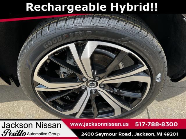 used 2022 Volvo XC60 Recharge Plug-In Hybrid car, priced at $43,998