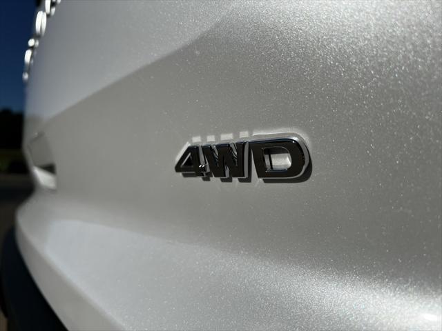 new 2025 Nissan Pathfinder car, priced at $44,595