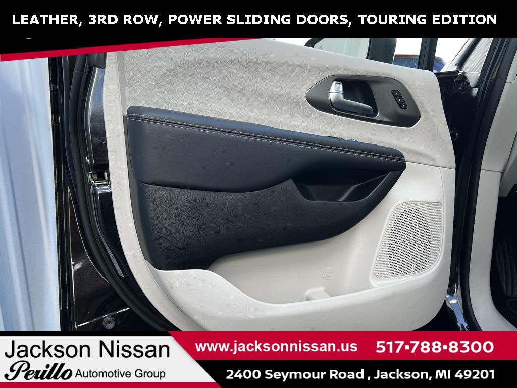 used 2023 Chrysler Pacifica car, priced at $24,498