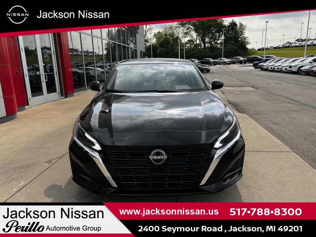 new 2025 Nissan Altima car, priced at $30,695