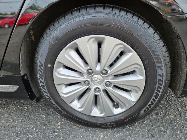 used 2017 Hyundai Sonata Hybrid car, priced at $8,999