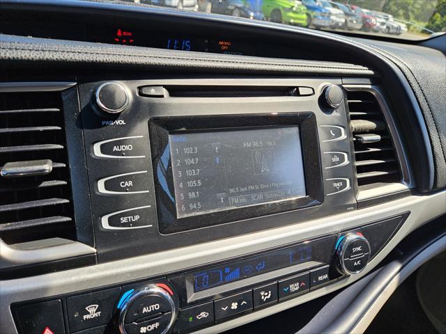 used 2018 Toyota Highlander Hybrid car, priced at $22,999