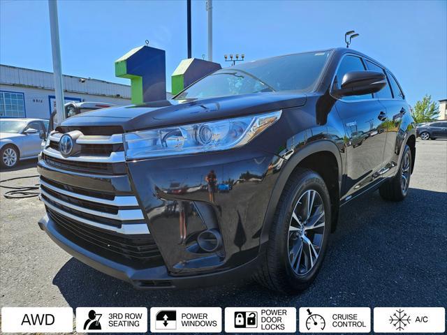 used 2018 Toyota Highlander Hybrid car, priced at $22,999