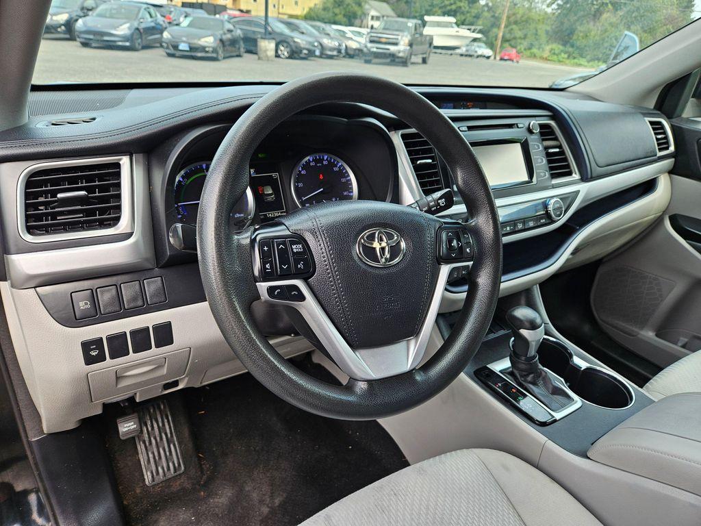 used 2018 Toyota Highlander Hybrid car, priced at $20,888