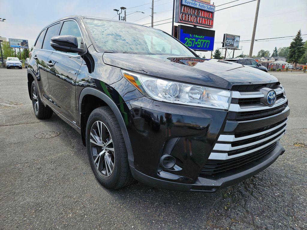 used 2018 Toyota Highlander Hybrid car, priced at $20,888