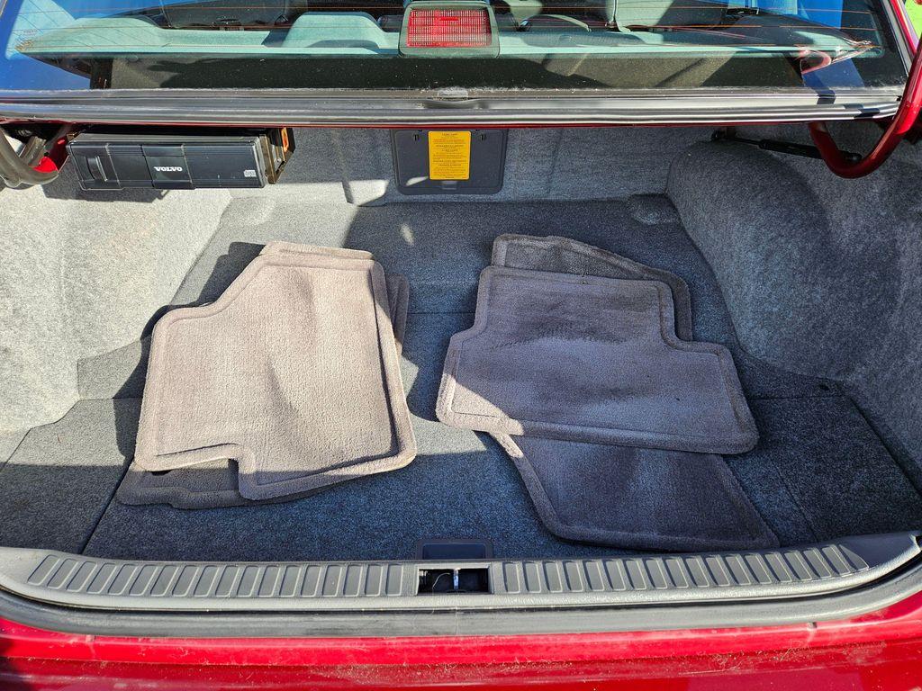 used 1996 Volvo 960 car, priced at $4,499