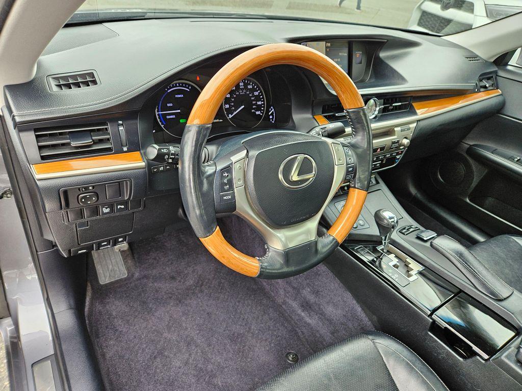 used 2014 Lexus ES 300h car, priced at $13,499