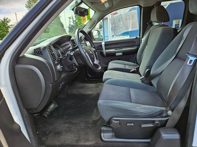 used 2009 Chevrolet Silverado 2500 car, priced at $12,999