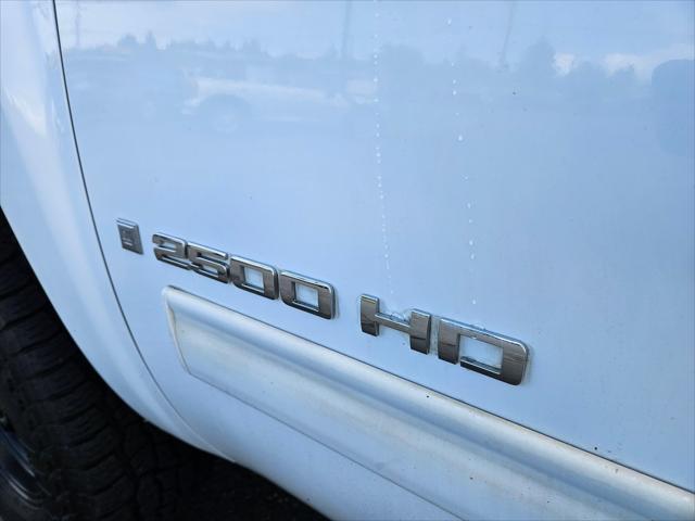 used 2009 Chevrolet Silverado 2500 car, priced at $12,999