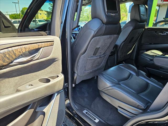 used 2016 Cadillac Escalade car, priced at $30,999