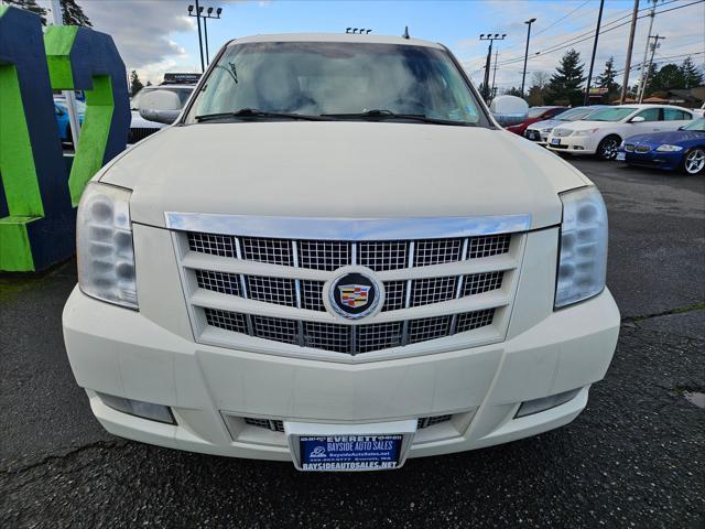 used 2013 Cadillac Escalade car, priced at $13,999