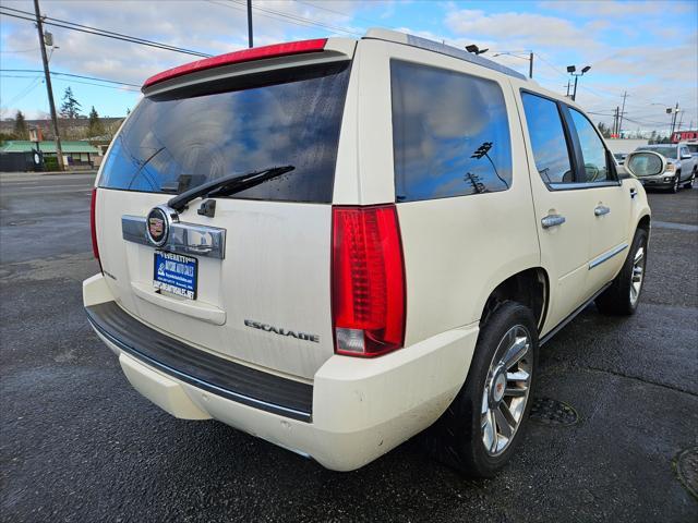 used 2013 Cadillac Escalade car, priced at $13,999