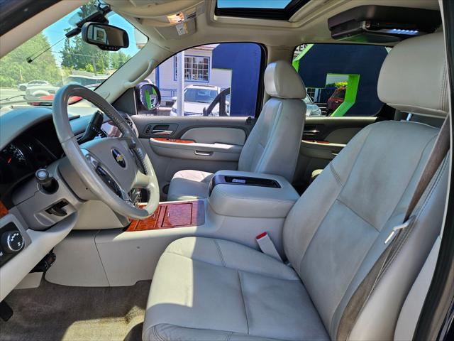 used 2009 Chevrolet Suburban car, priced at $13,999