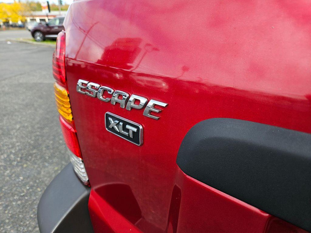 used 2006 Ford Escape car, priced at $2,999