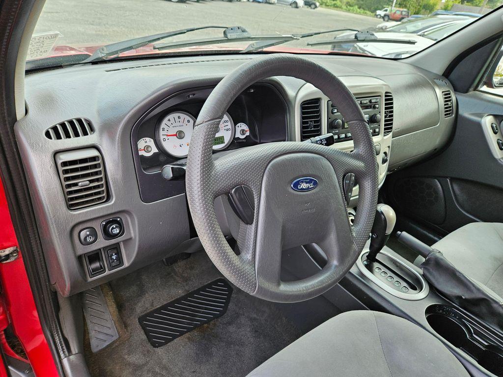 used 2006 Ford Escape car, priced at $2,999