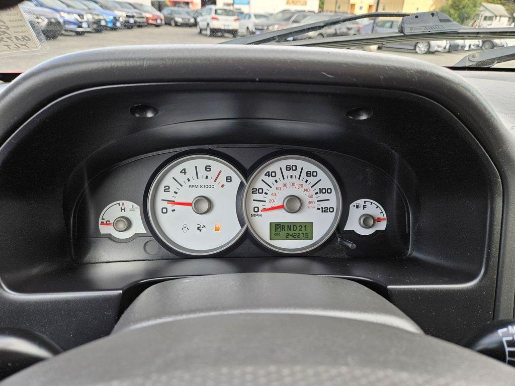 used 2006 Ford Escape car, priced at $2,999