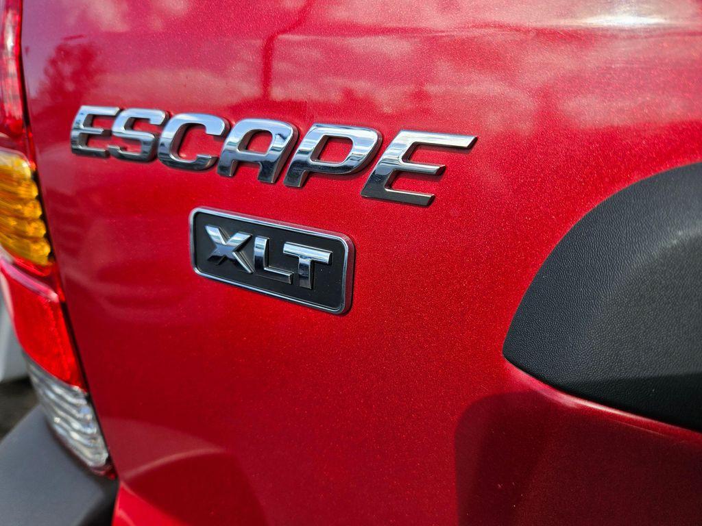 used 2006 Ford Escape car, priced at $2,999