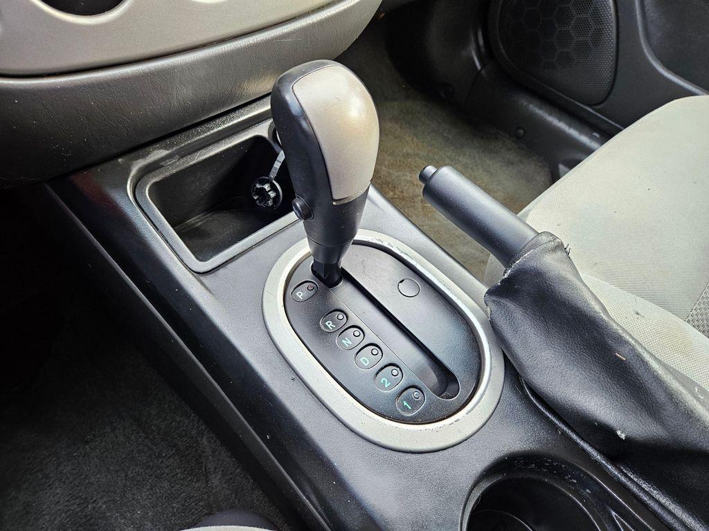 used 2006 Ford Escape car, priced at $2,999