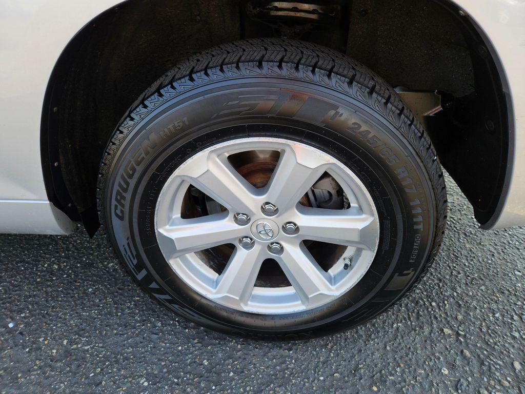 used 2009 Toyota Highlander car, priced at $6,499