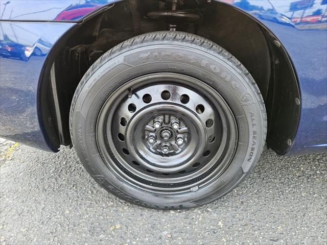 used 2006 Toyota Matrix car, priced at $4,999