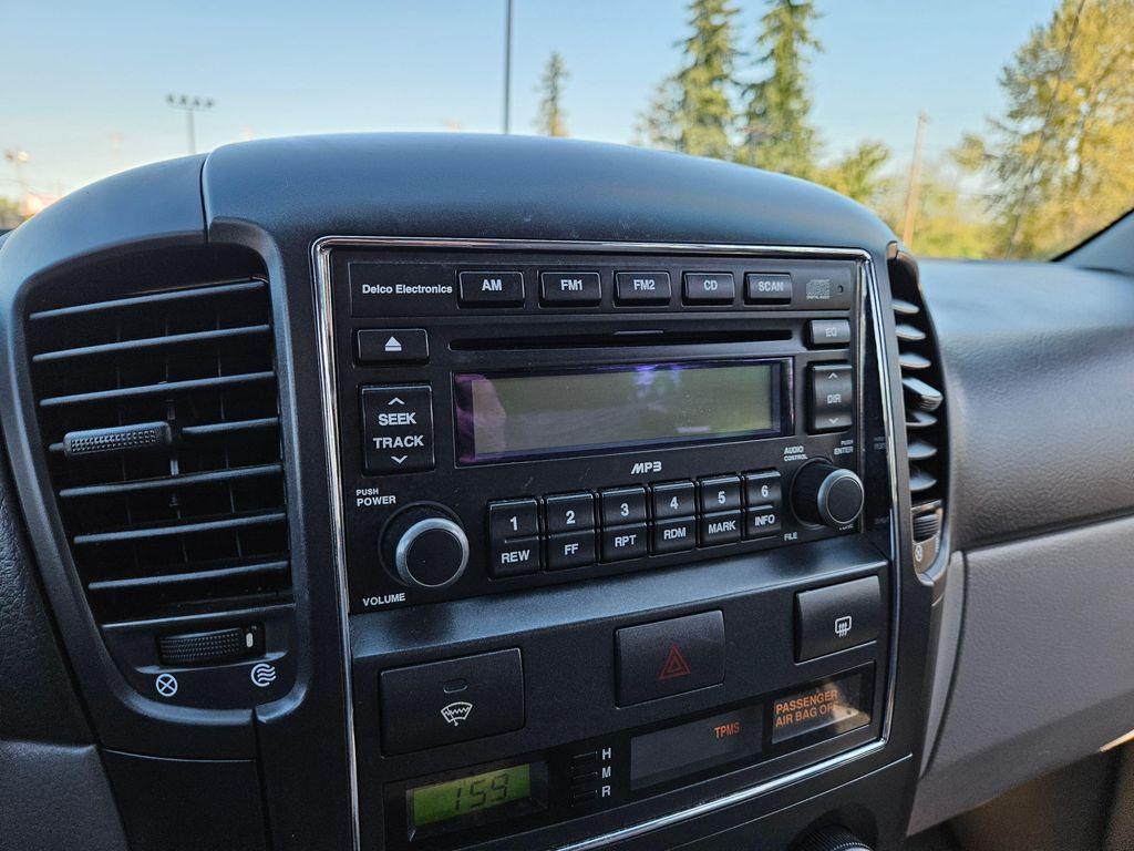 used 2007 Kia Sorento car, priced at $4,999