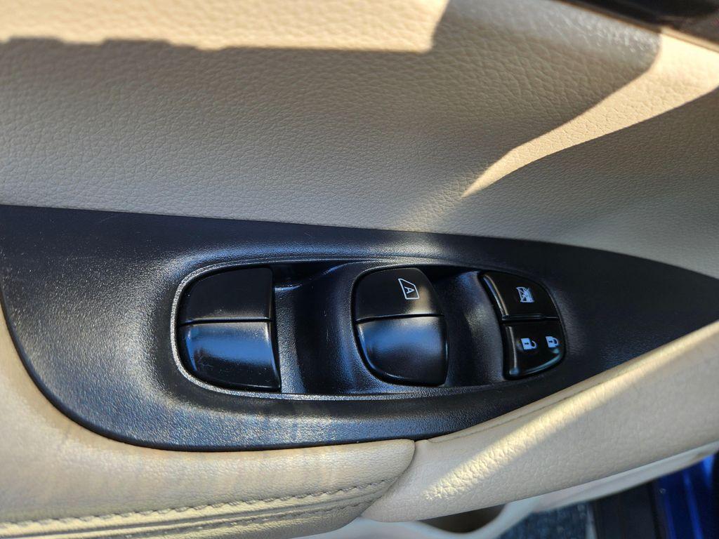used 2020 Nissan Rogue car, priced at $16,499