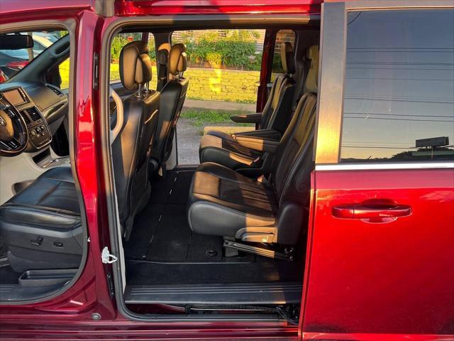 used 2019 Dodge Grand Caravan car, priced at $6,999