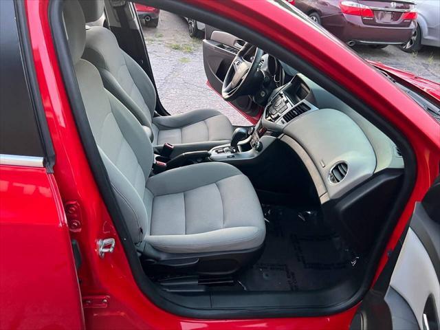 used 2016 Chevrolet Cruze Limited car, priced at $5,999