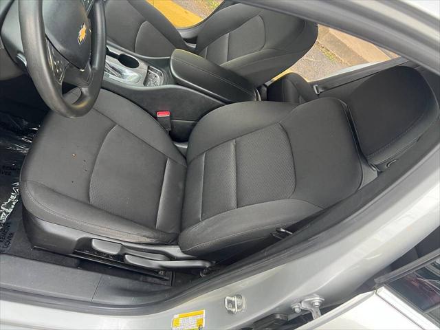 used 2018 Chevrolet Malibu car, priced at $8,999