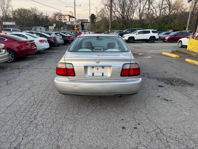 used 1996 Honda Accord car, priced at $4,999