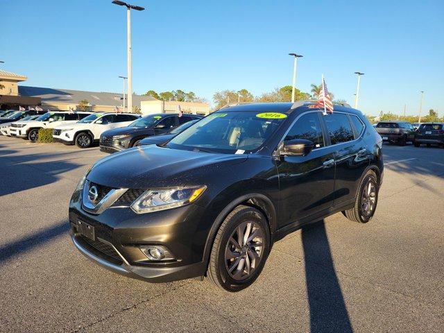 used 2016 Nissan Rogue car, priced at $10,592