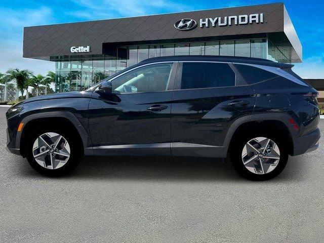 new 2025 Hyundai TUCSON Hybrid car, priced at $29,958