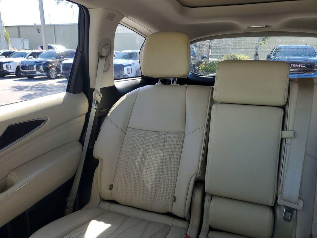 used 2019 INFINITI QX60 car, priced at $17,647